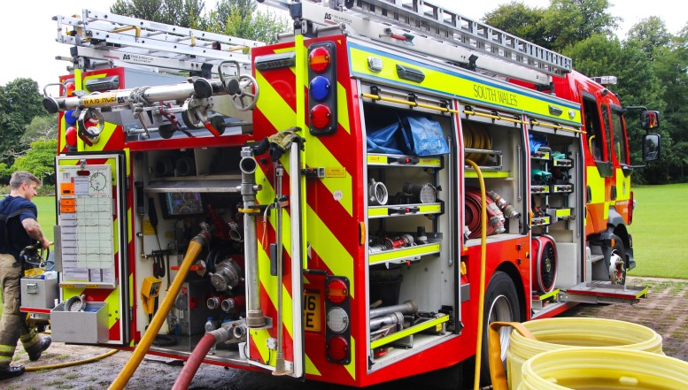 Brand eines Werkstattgebäudes; Schaden 80.000 Euro