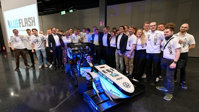 Elektrorennfahrzeug mit Power-Akkus