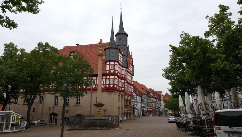 Ermittlungen nach anonymer Bombendrohung in Duderstadt - Entwarnung am frühen Nachmittag