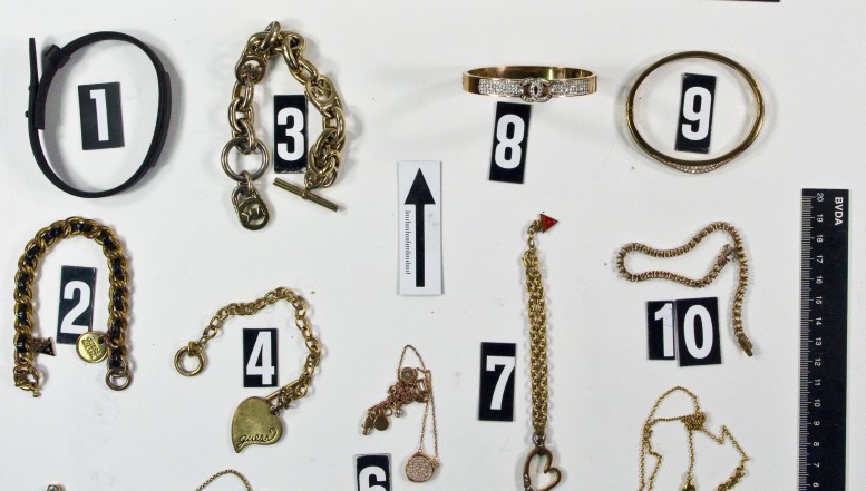 Ermittlungen wegen gewerbs-/bandenmäßigen Trickdiebstahls und Betrugs