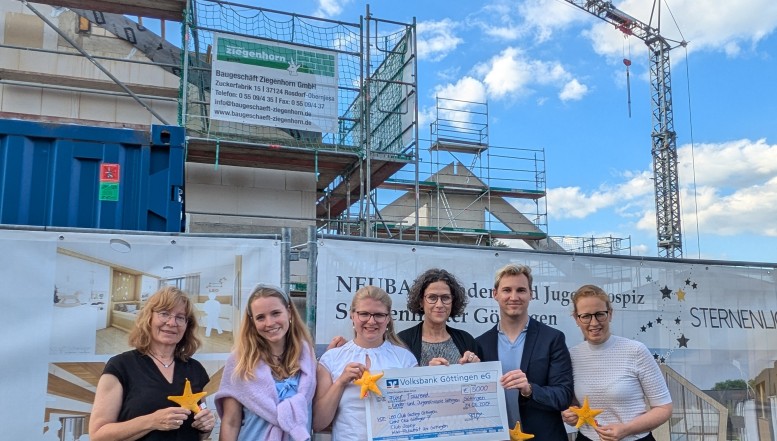 Profs@Turntables sammelt 5.000 Euro fürs Kinder- und Jugendhospiz Sternenlichter
