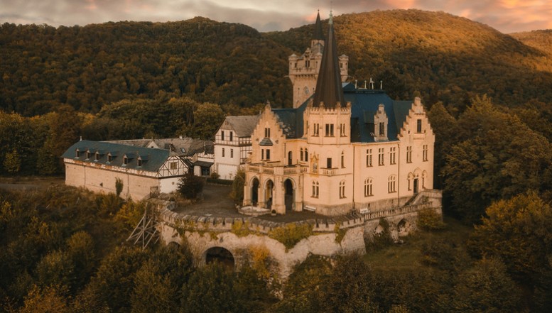 Schloss Rothestein  erwacht aus seinem Winterschlaf