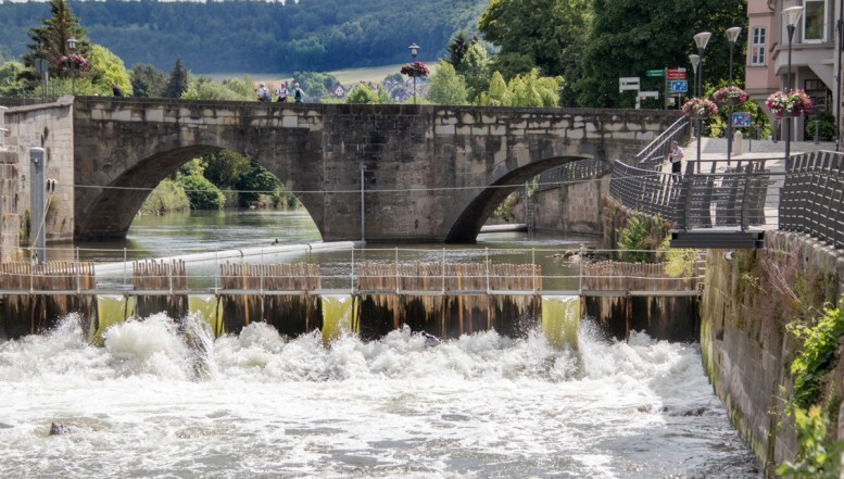 Surfen mitten in Hann. Münden