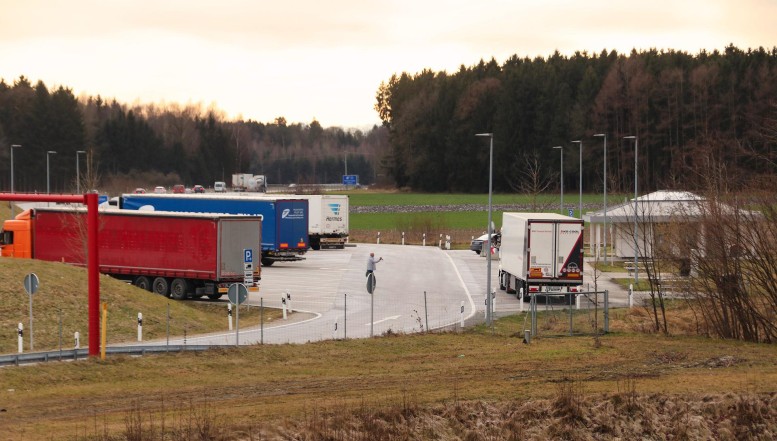 Truck Parking ist Thema bei Truckerstammtisch der Autobahnpolizei Göttingen am kommenden Mittwoch