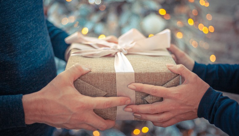 Weniger Verpackungsmüll: So packt man Geschenke nachhaltig ein