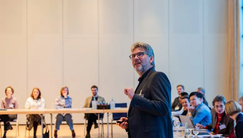 24 neue Professor*innen an der HAWK