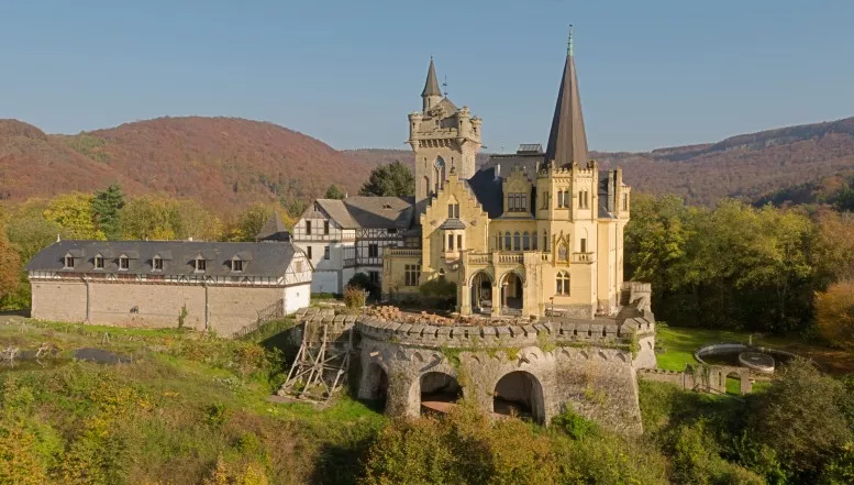 Das Leben kommt zurück ins Schloss Rothestein!