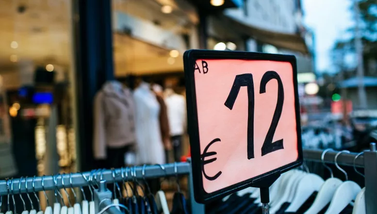 Fast-Fashion: Wenn die Modewelt  schnell und kostengünstig wird