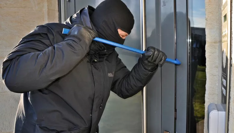 Hoher Sachschaden bei Einbruch in Schnellrestaurant in Hann. Münden - Wertschrank geknackt