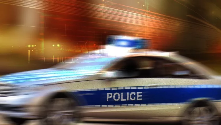 Unbekannte Täter klauen nach versuchtem Einbruch das Auto einer Zeitungszustellerin